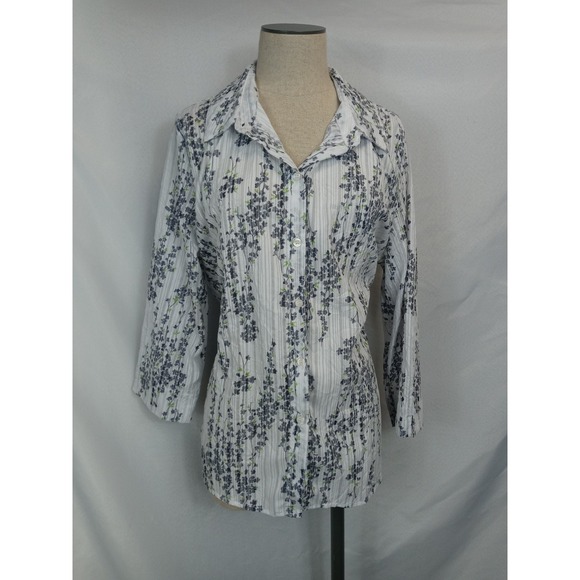 Sag Harbor Shirt Size L White Blue Floral Pintuck Pleat 3/4 Sleeve Career Top - Picture 1 of 10
